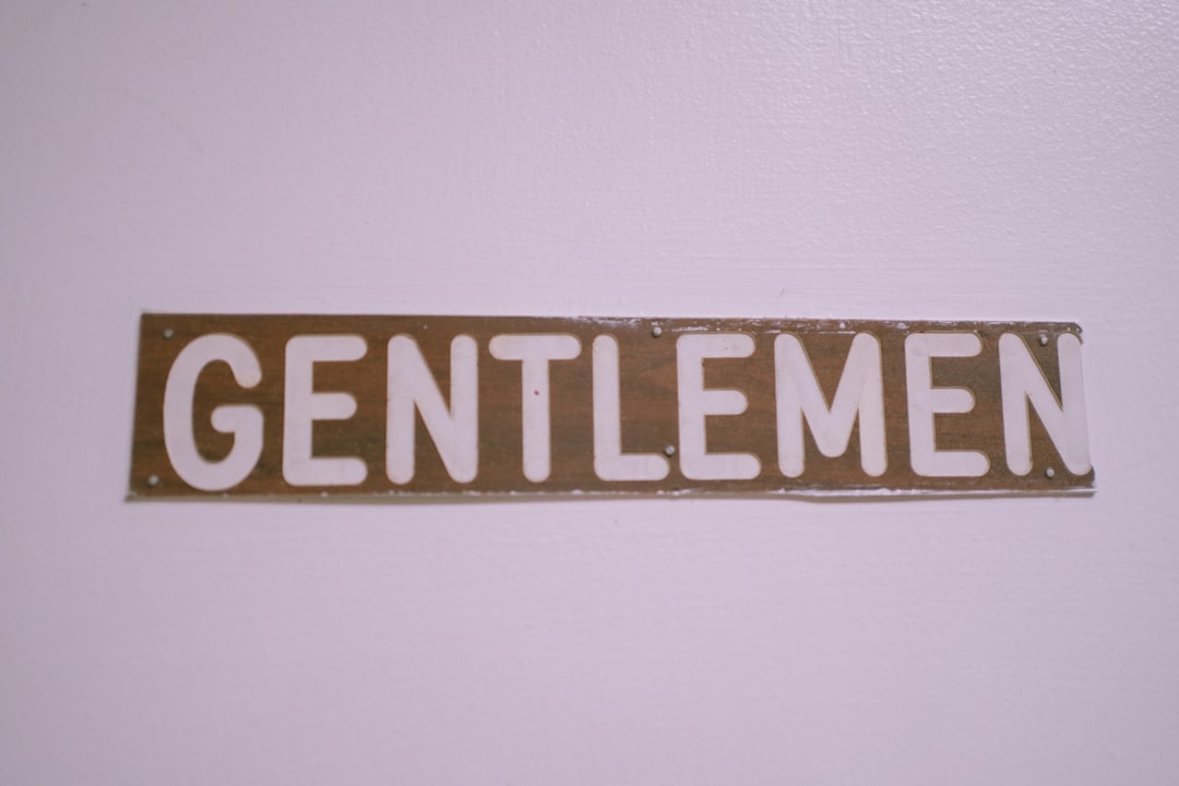 Genie Timeline Free, how to schedule jobs safely, pipeline orchestration with retention policies and rollbacks